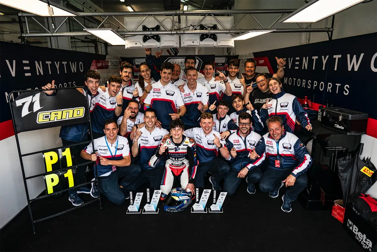 El SeventyTwo Artbox Racing Team logra su primera victoria en Estoril