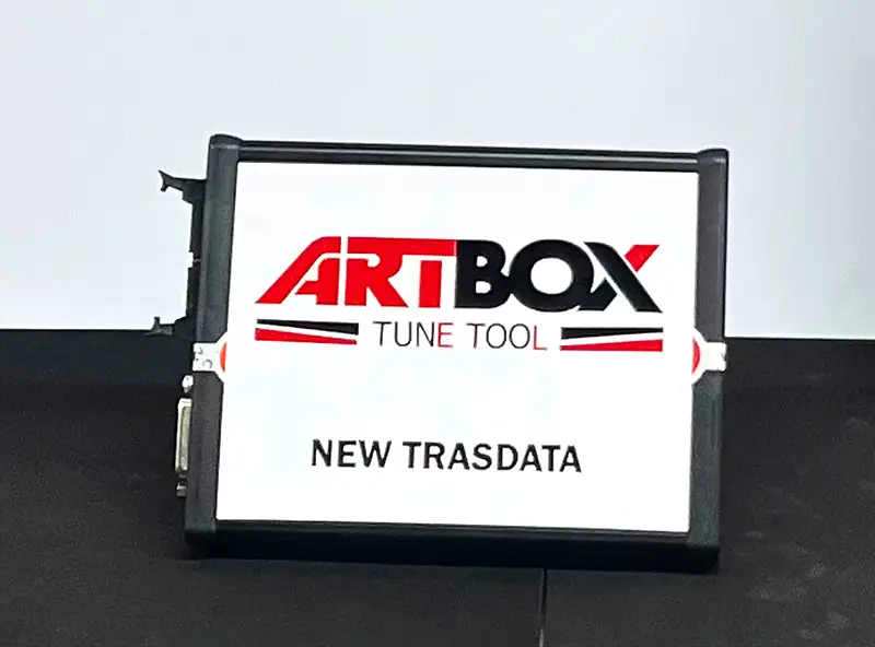 Reprogramador de centralitas de moto con Tune Tool by Artbox